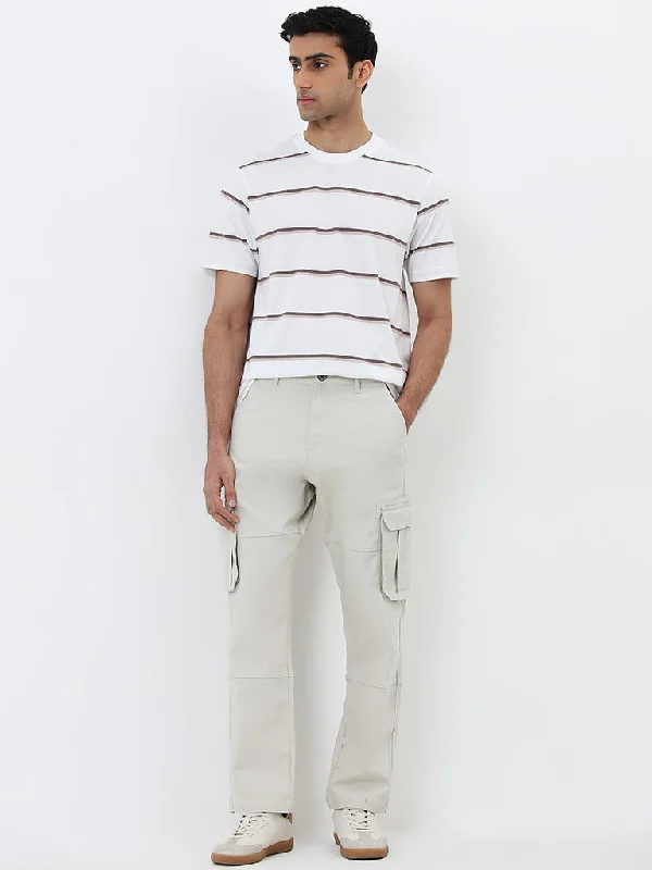 WES Casuals Ivory Relaxed - Fit Mid - Rise Cargo Jeans