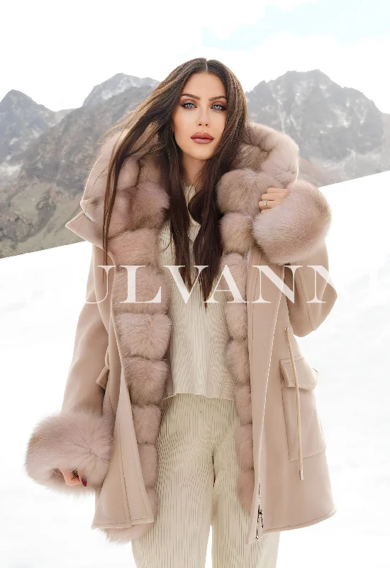 𝐋𝐈𝐌𝐈𝐓𝐄𝐃 𝐄𝐃𝐈𝐓𝐈𝐎𝐍 SOFIA Reversible Merino Wool Parka and Fox Fur Vest